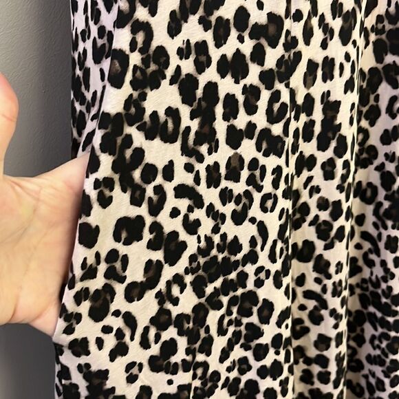 Torrid Leopard Super Soft Knit Sleeveless A-Line Flowy Sundress- Size 1=1X=14/16 - Picture 5 of 16